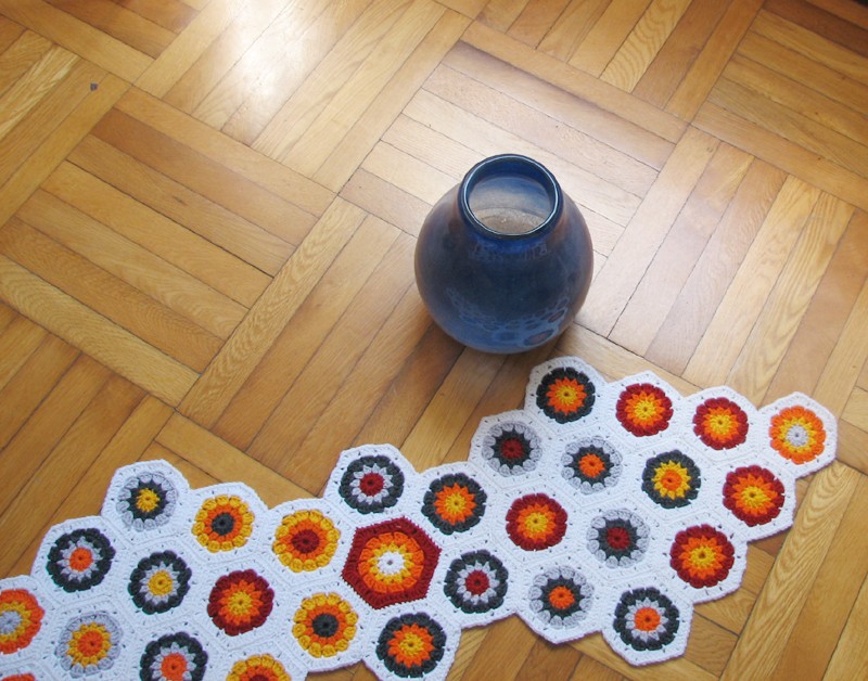 Crochet 70's Northern Europe Design Hexagon Centerpiece - Wool - Bright Autumn Colors